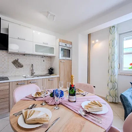Gea Apartment
